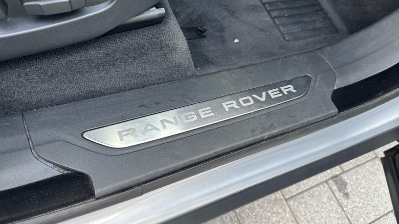 Land Rover Range Rover Velar 2.0 D200 MHEV Dynamic SE 5dr Auto Diesel Estate